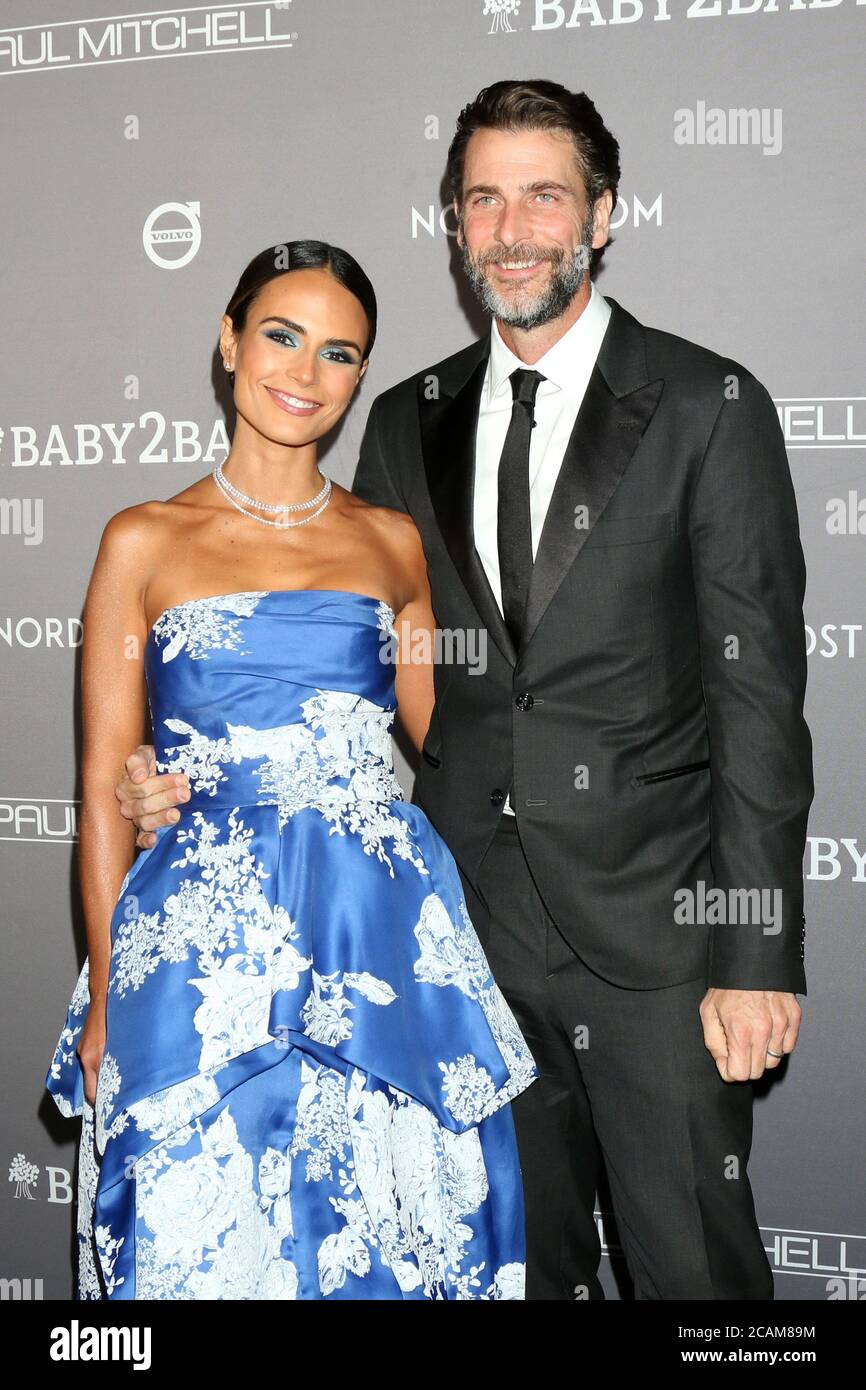 LOS ANGELES - NOV 9: Jordana Brewster, Andrew Form at the 2019