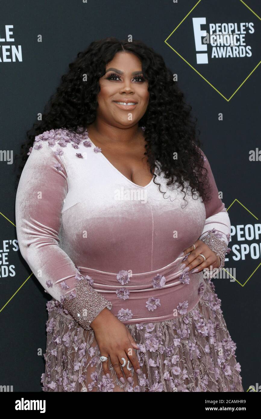 LOS ANGELES NOV 10 Nina Parker at the 2019 People's Choice Awards at