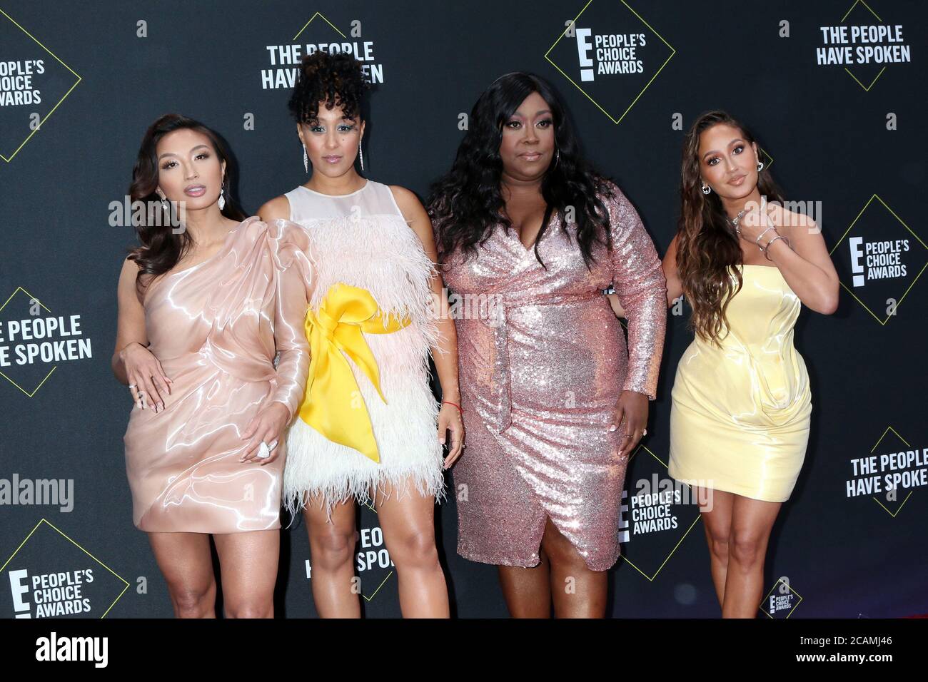 LOS ANGELES - NOV 10: Jeannie Mai, Tamera Mowry-Housley, Loni Love