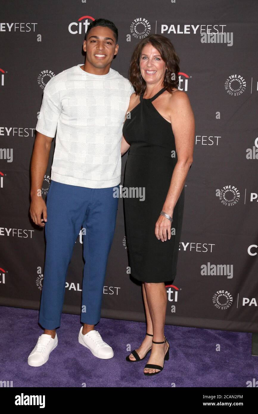 LOS ANGELES - SEP 7:  Michael Evans Behling, Carol Behling at the 2018 PaleyFest Fall TV Previews - The CW at the Paley Center for Media on September 7, 2018 in Beverly Hills, CA Stock Photo