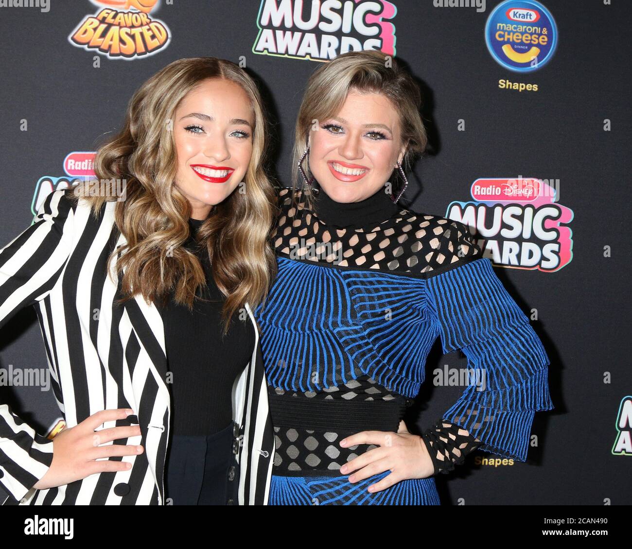 LOS ANGELES - JUN 22: Brynn Cartelli, Kelly Clarkson at the 2018 Radio