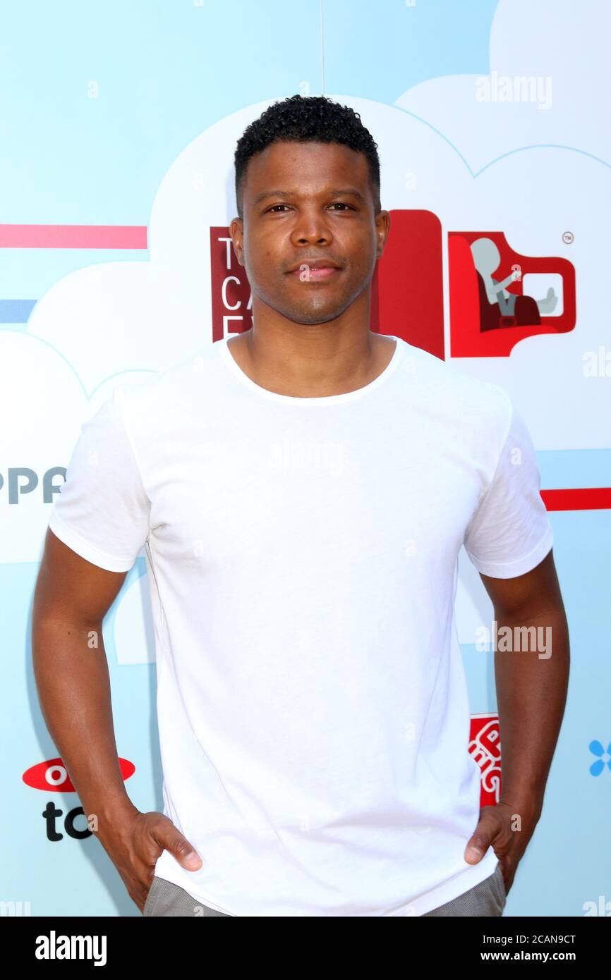 LOS ANGELES - SEP 22: Sharif Atkins at the 7th Annual Celebrity Red