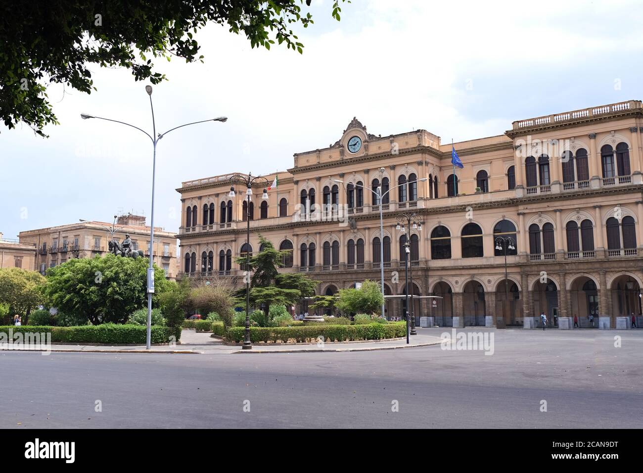 Palermo Central Station Stock Photo Alamy