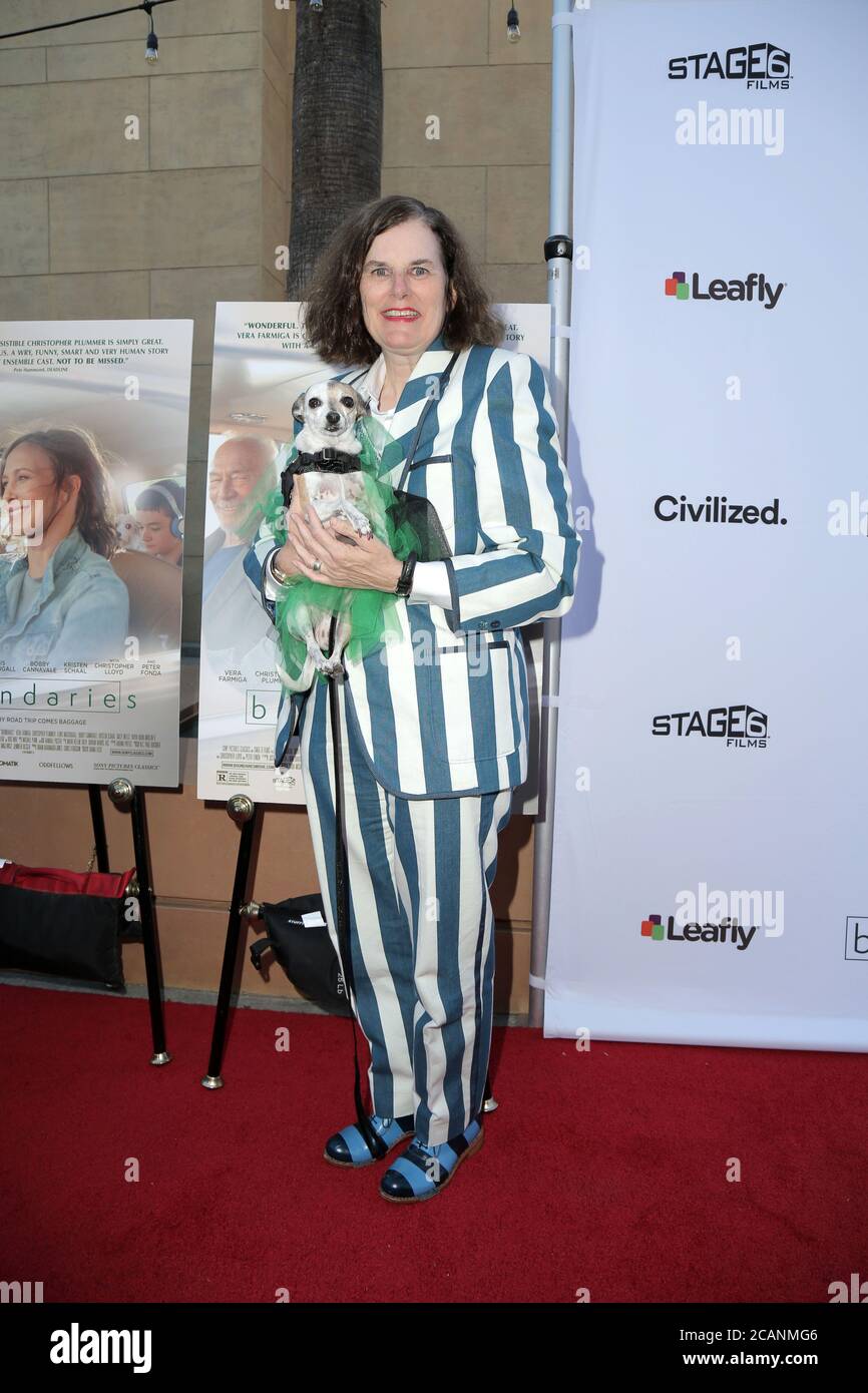 LOS ANGELES - JUN 19:  Paula Poundstone at the 'Boundaries' Los Angeles Premiere at the Egyptian Theater on June 19, 2018 in Los Angeles, CA Stock Photo
