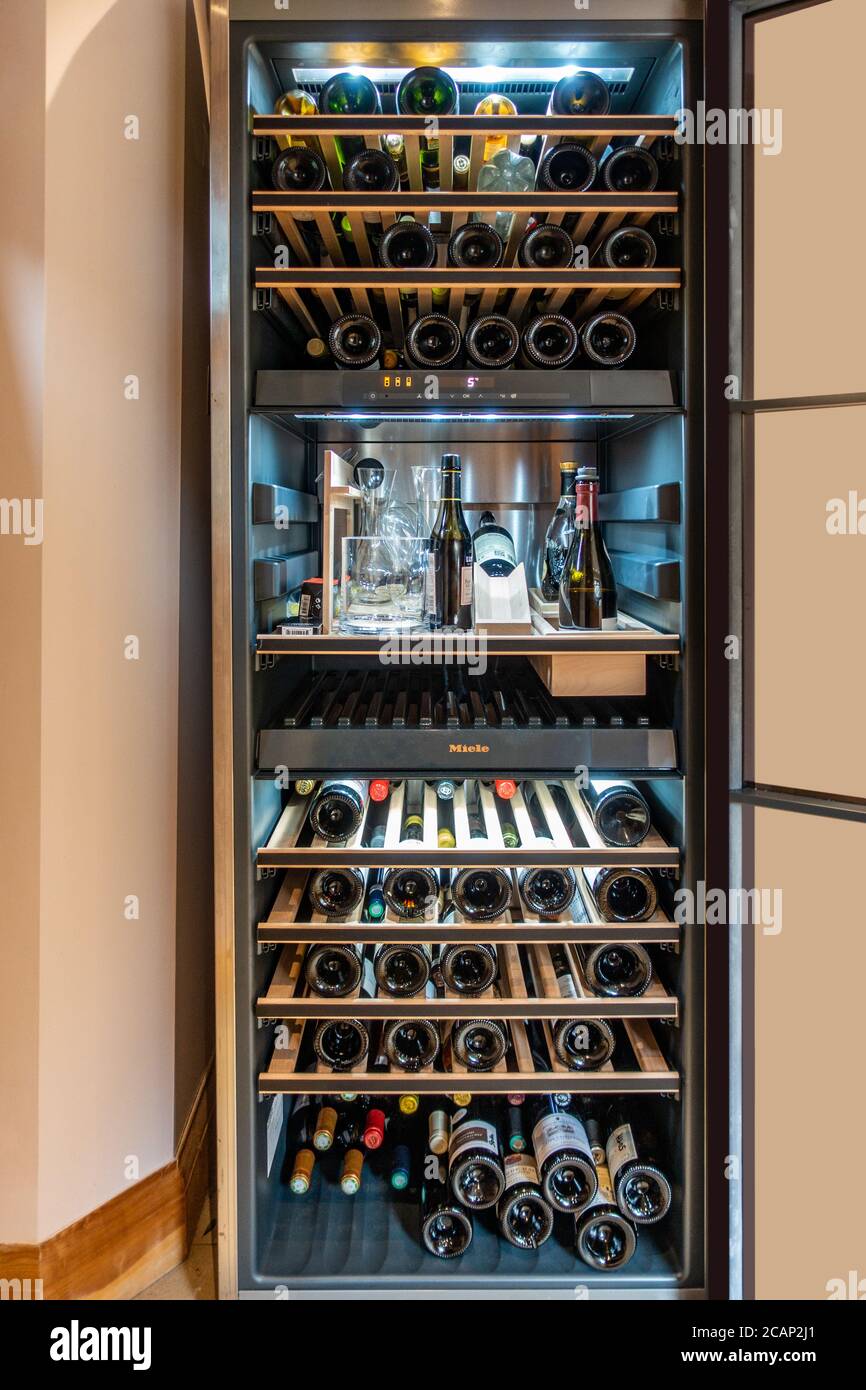 Full height wine chiller hires stock photography and images Alamy