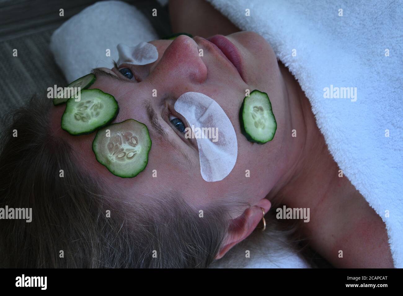 Download Face Mask Beauty Cucumber High Resolution Stock Photography And Images Alamy PSD Mockup Templates