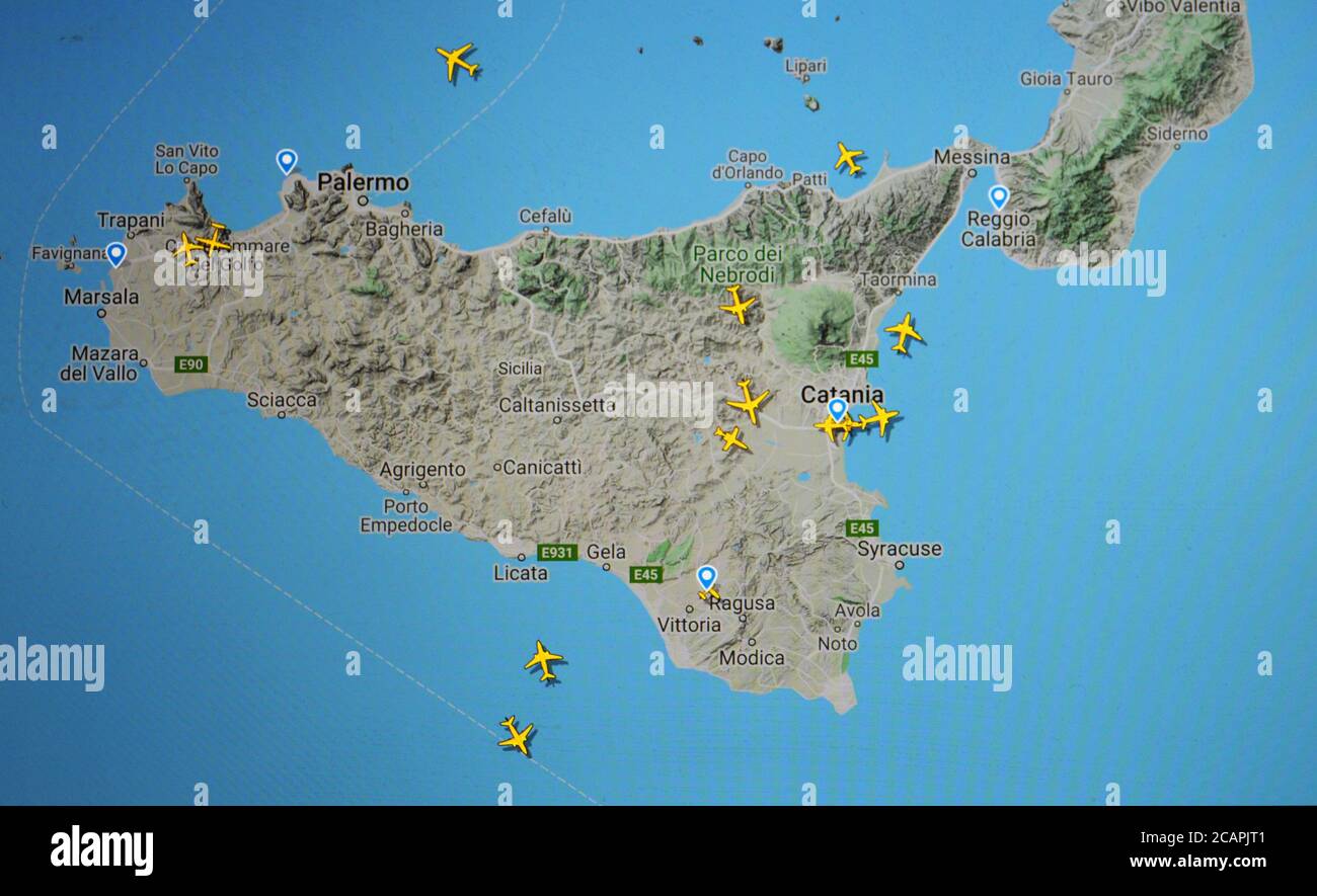 air traffic over Sicily island (08 august 2020, UTC 09.09), on Internet with Flightradar 24 site, during the Coronavirus Pandemic Stock Photo