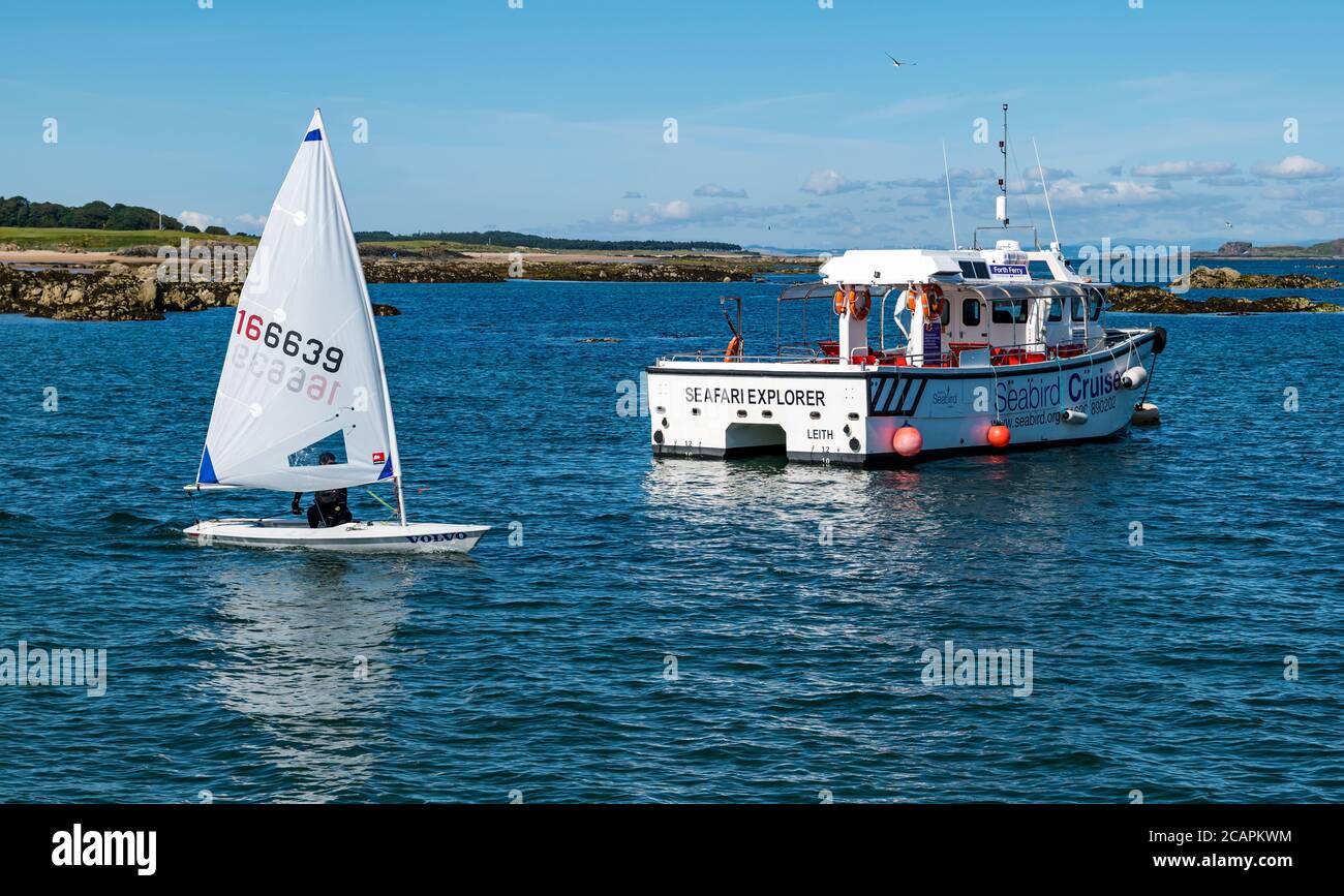 Seafari cruise boat hires stock photography and images Alamy