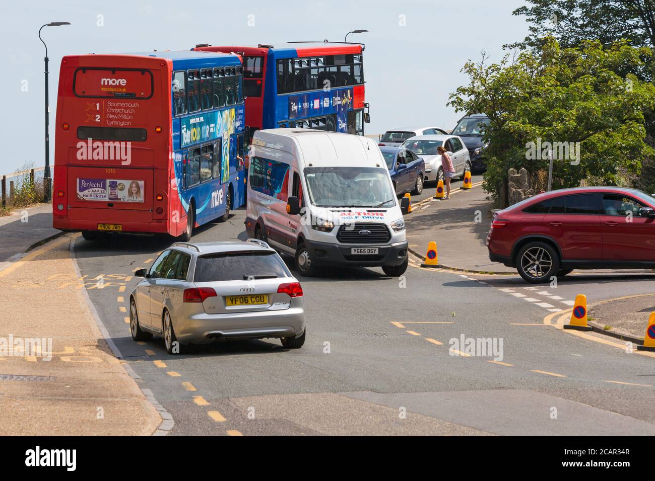 Full car park queue hi-res stock photography and images - Alamy