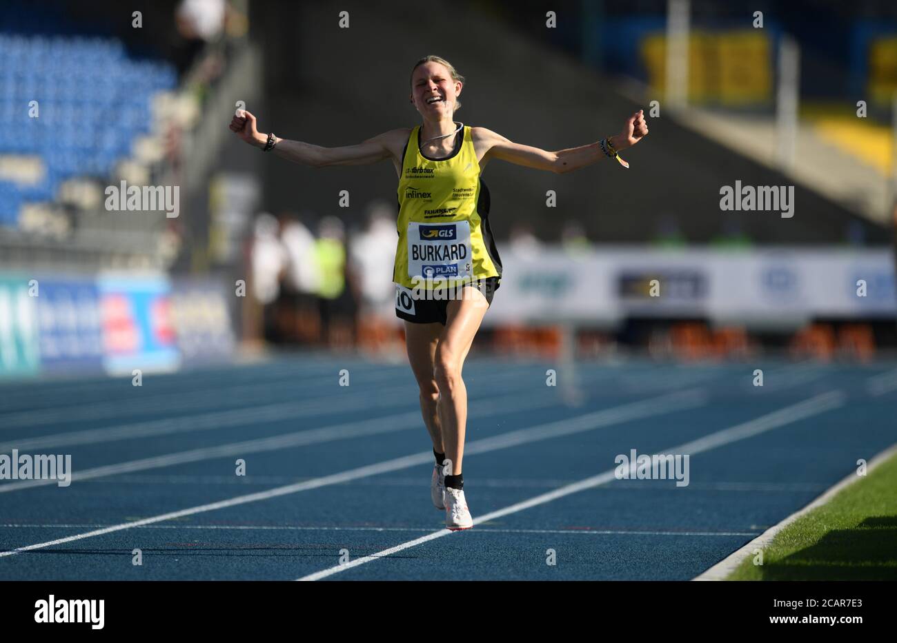 Athletics German Athletics Championships Eintracht Stadion Braunschweig Germany August 8 Germany S Elena Burkard Celebrates Winning