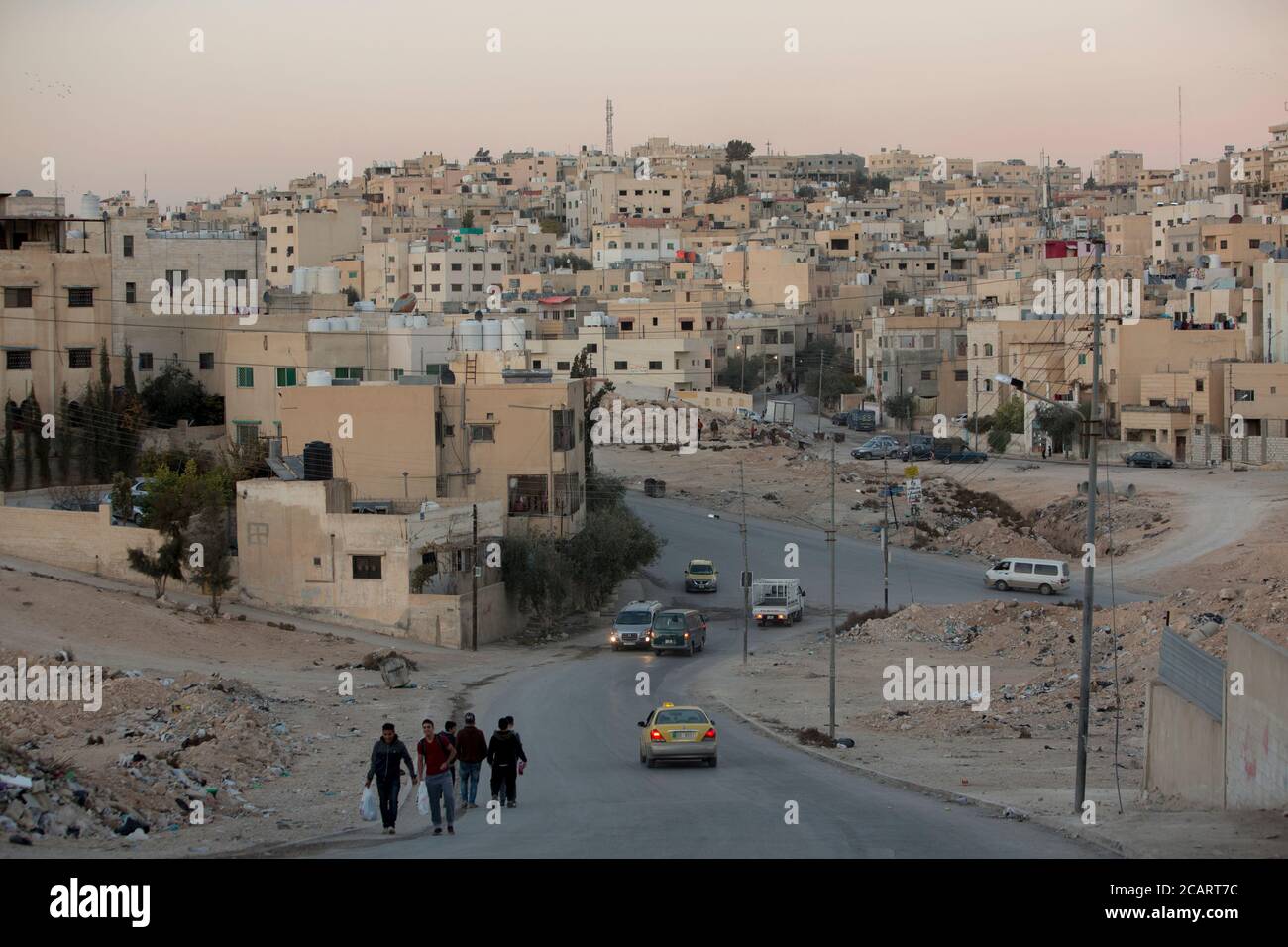 Sprawling neighborhood in the city of Zarqa, Jordan Stock Photo - Alamy