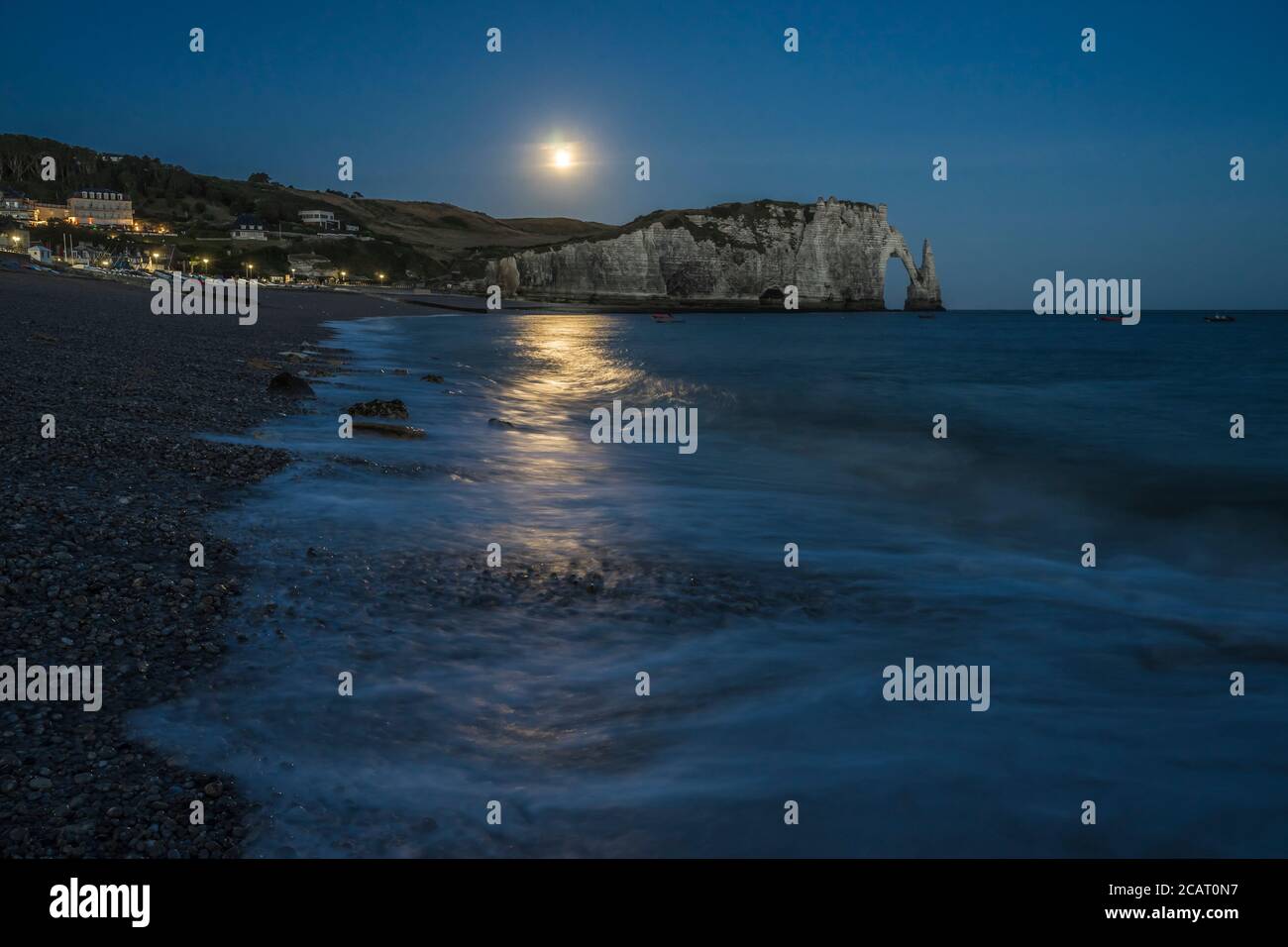 Night on the beach of Etretat Stock Photo - Alamy