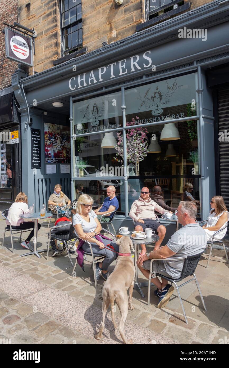 Chapters street cafe, Elvet Bridge, Durham, County Durham, England, United Kingdom Stock Photo