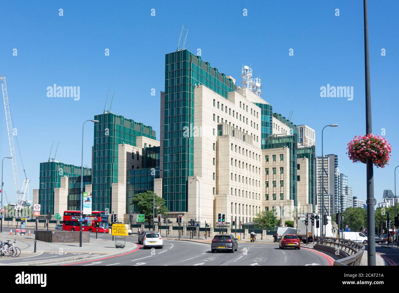 Secret Intelligence Service (MI6) Headquarters building, Vauxhall Cross, Vauxhall, London Borough of Lambeth, Greater London, England, United Kingdom Stock Photo