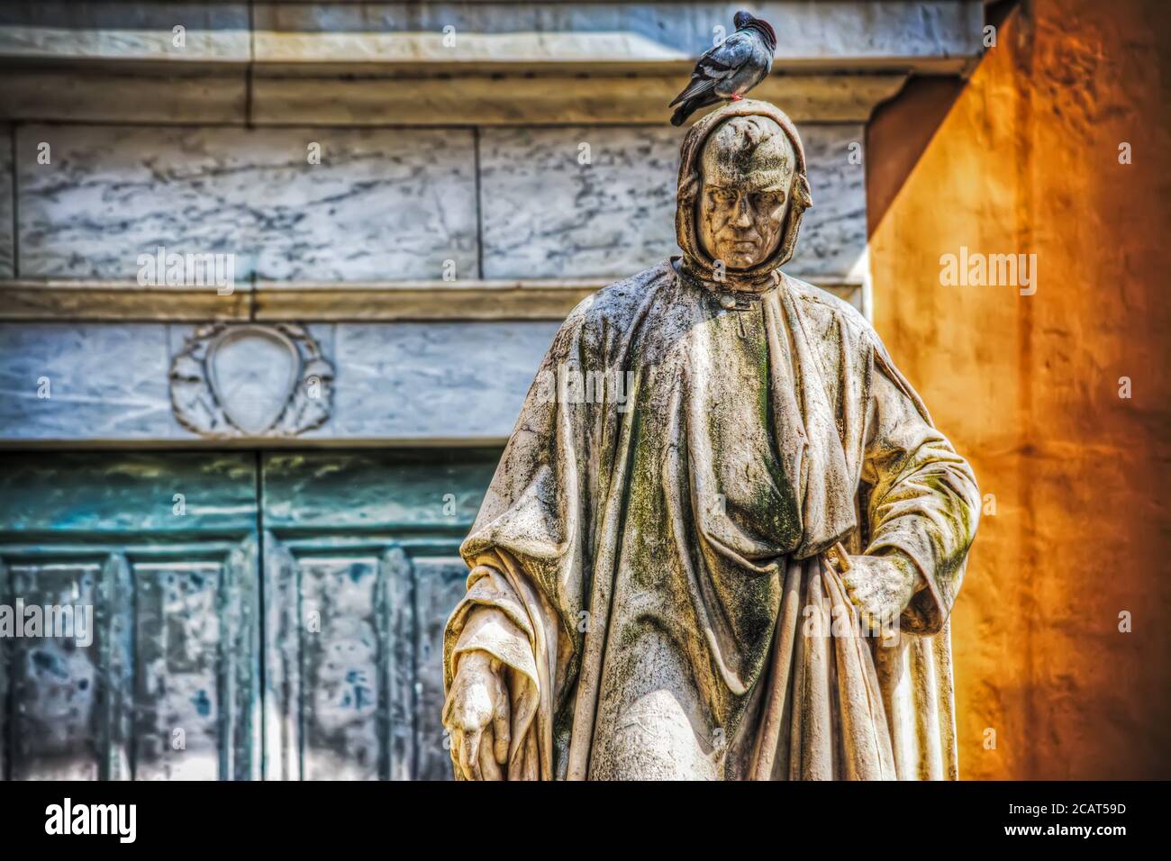 Nicola Pisano statue in Pisa, Italy Stock Photo Alamy