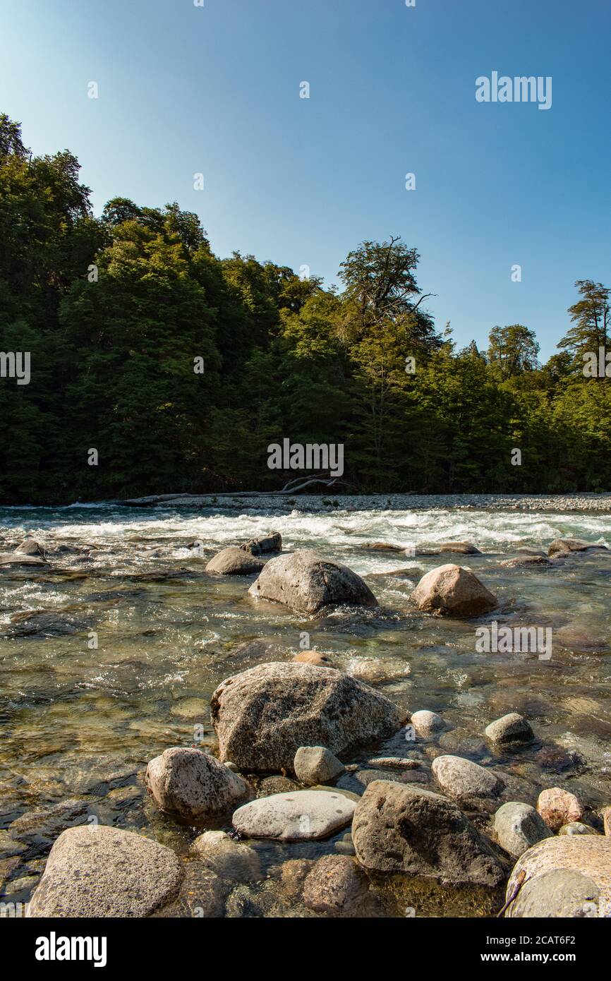 River Parted By Rocks Green surface mineral river hi-res stock photography and images - Alamy