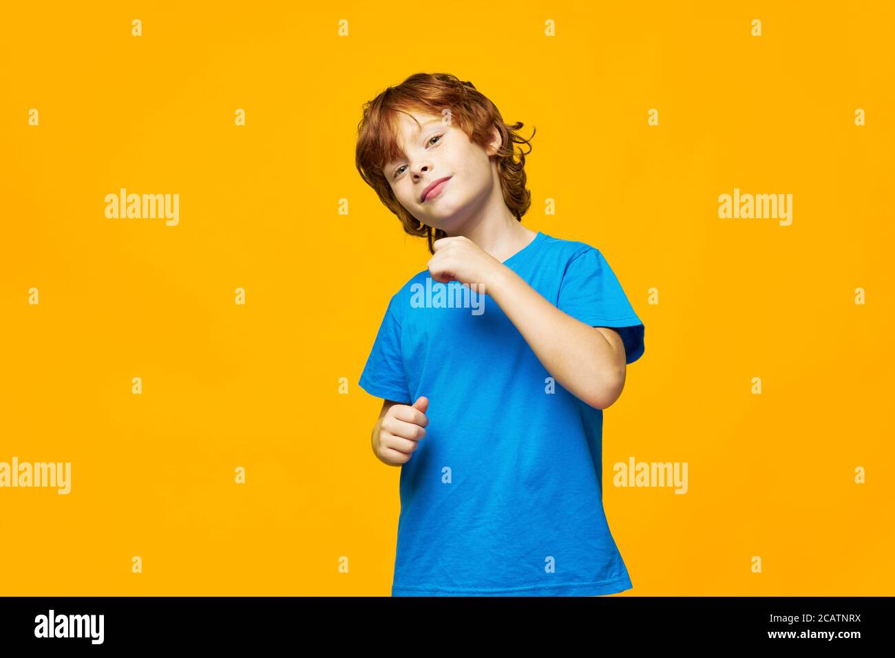 Adorable child head tilted side hires stock photography and images Alamy