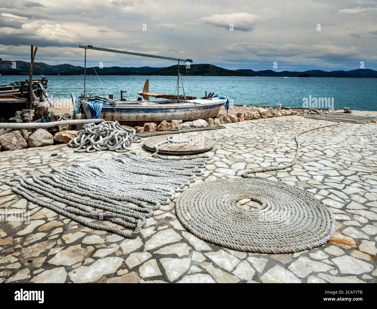 Empty lake landscape hi-res stock photography and images - Alamy