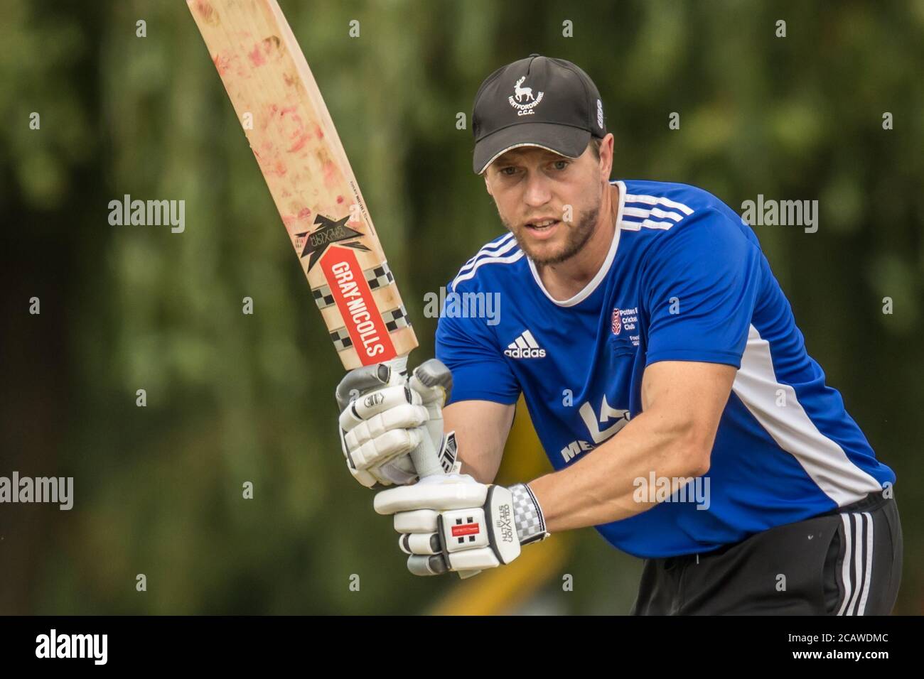 Potters Bar, Hertfordshire, UK. 8th August, 2020. Action shot as