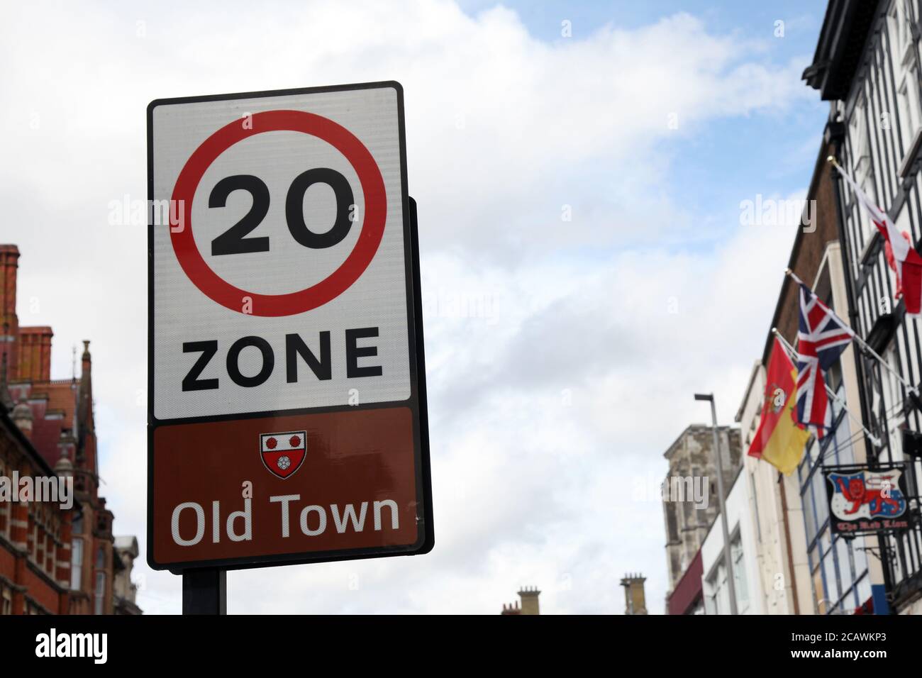 20 mph zone sign, entering Old Town, High Street, Southampton, England, UK, August 2020 Stock Photo