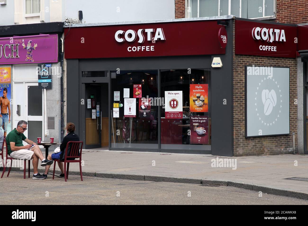 High Street Coffee Shop High Resolution Stock Photography and Images