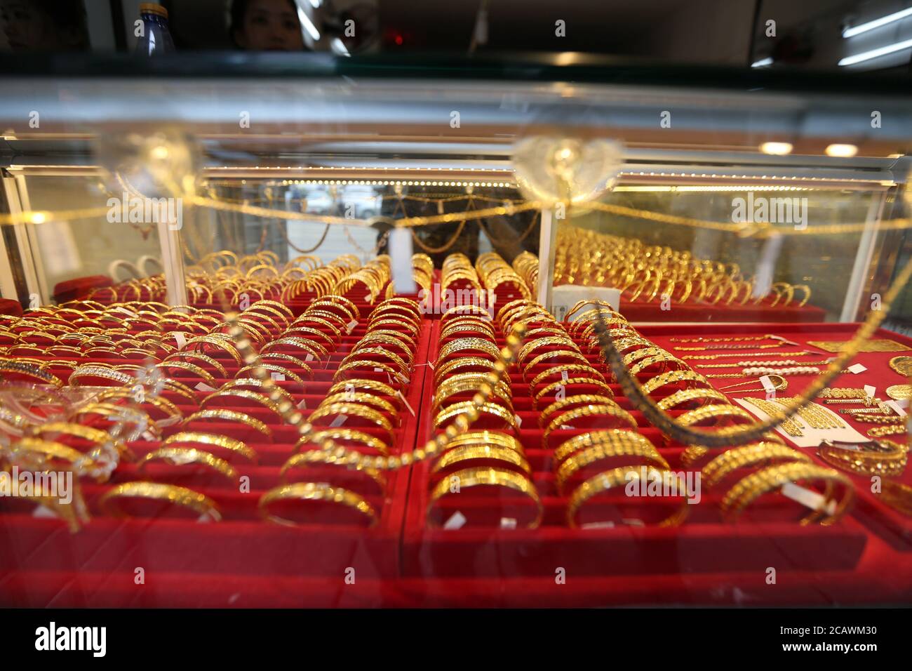 Gold In Myanmar Gold price record hi-res stock photography and images - Alamy