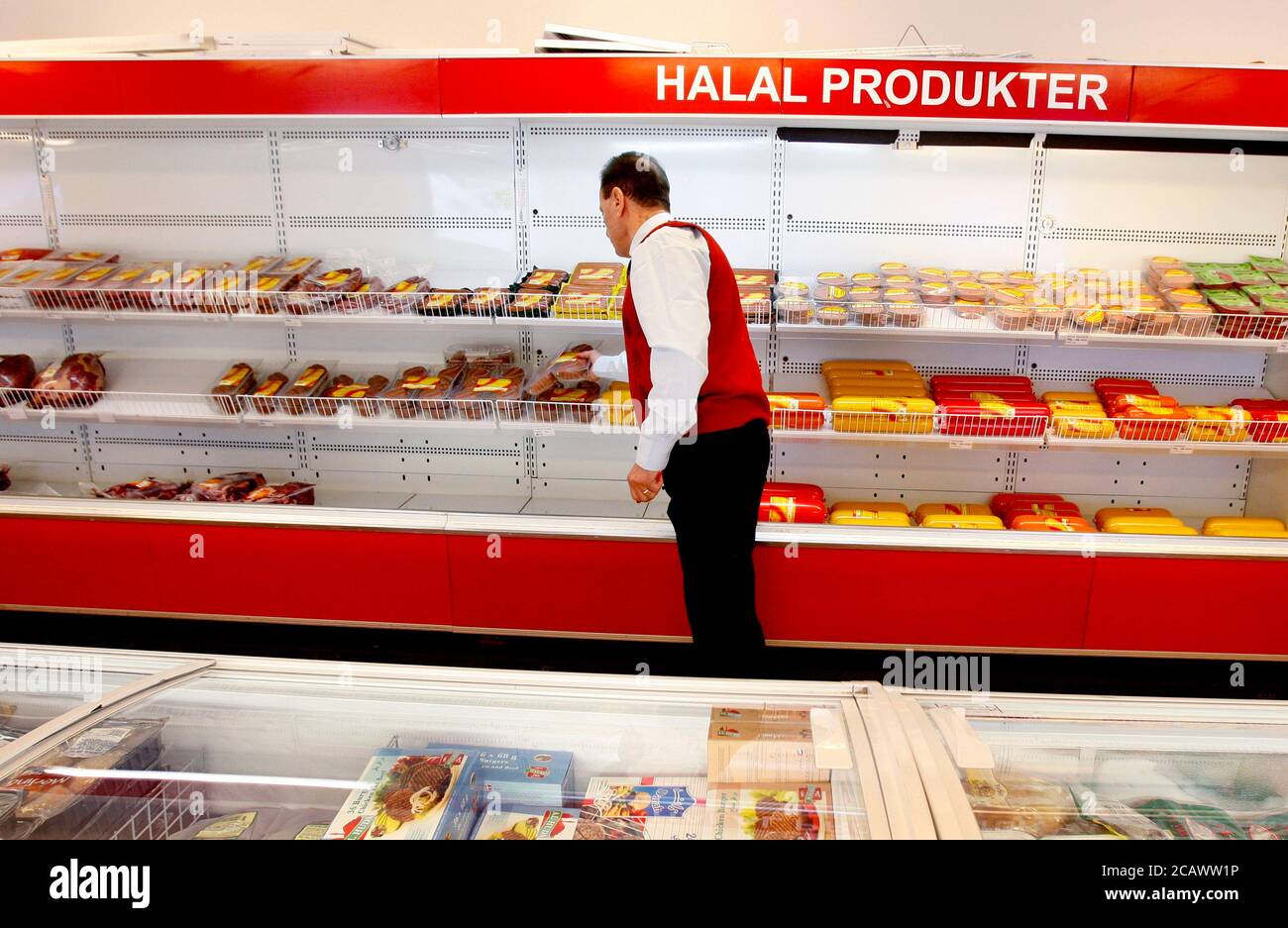 Linkoping Sweden 20100226 A Company That Sells Halal Meat Photo Jeppe Gustafsson Stock Photo Alamy