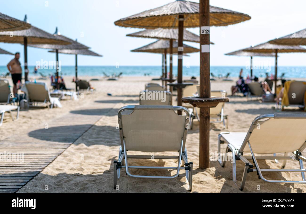 Half empty beach bar hi-res stock photography and images - Alamy