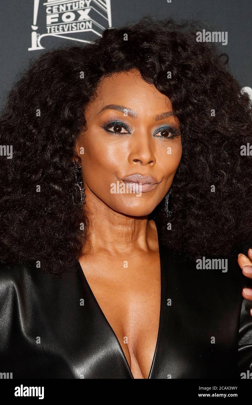 LOS ANGELES - OCT 26: Angela Bassett at the "American Horror Story