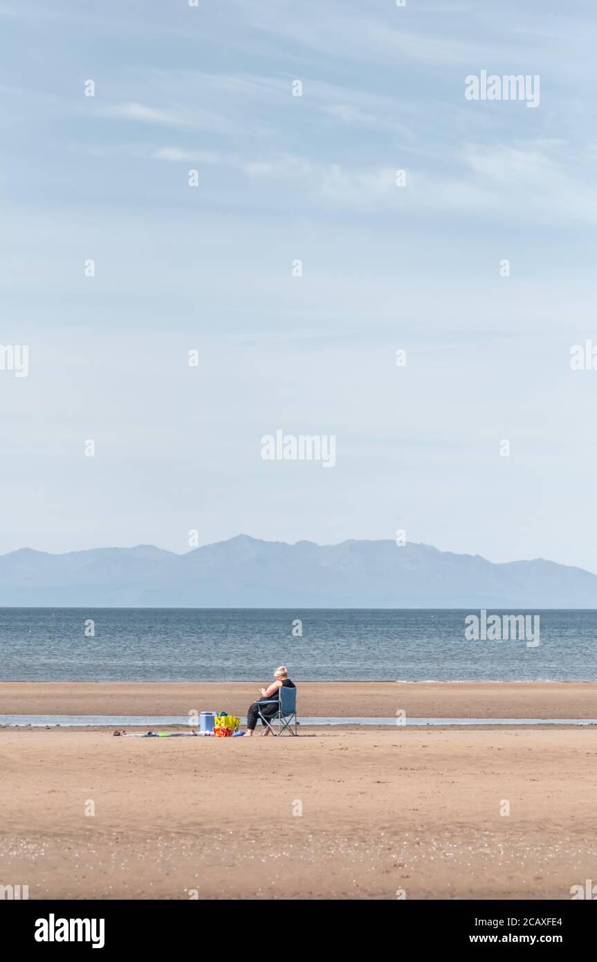 Barassie Beach, Troon, Scotland, UK. 9th August, 2020. UK Weather. A ...