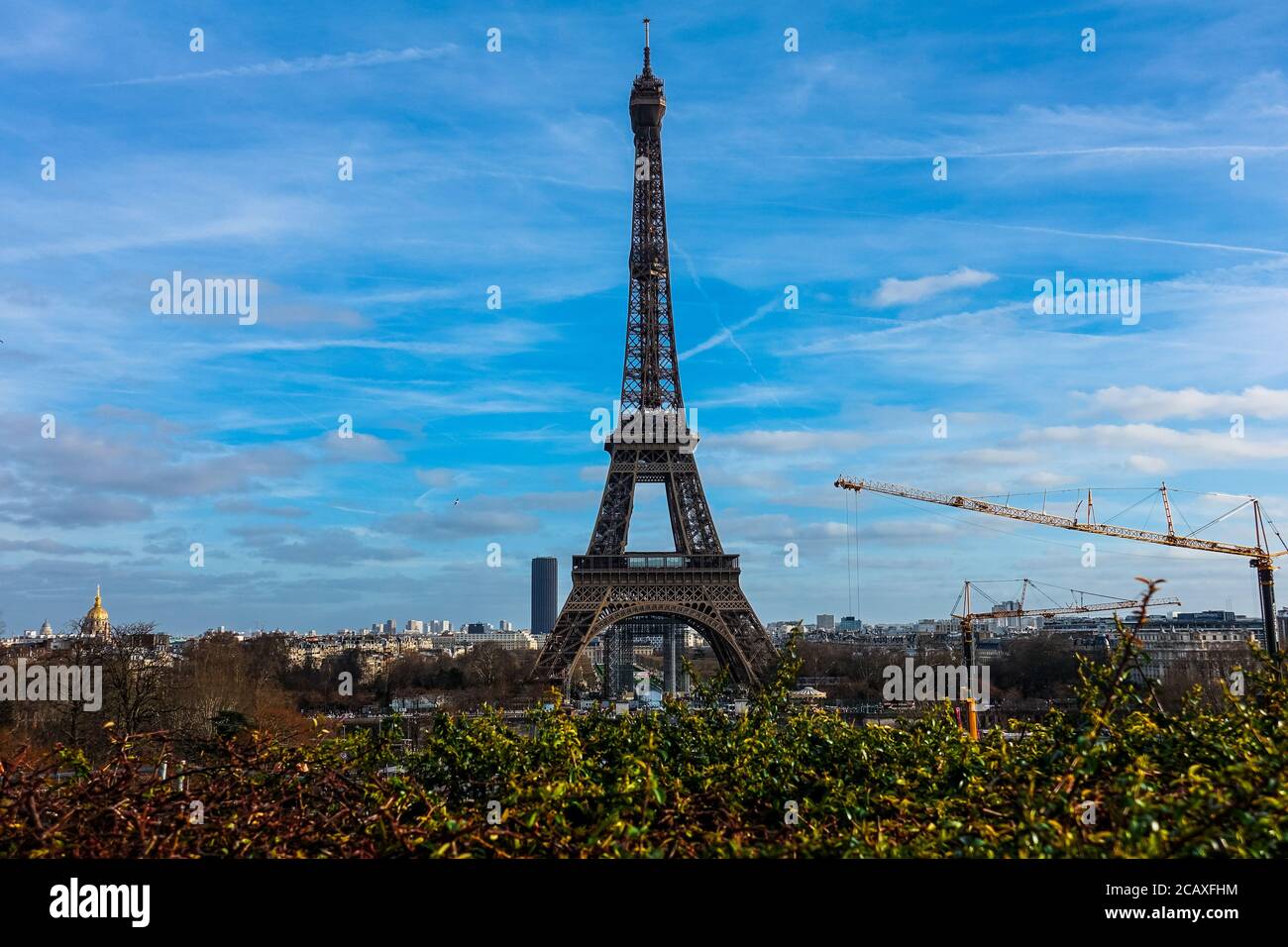 Simple picture of the Eiffel Tower with blue sky in winter 2020 Stock Photo