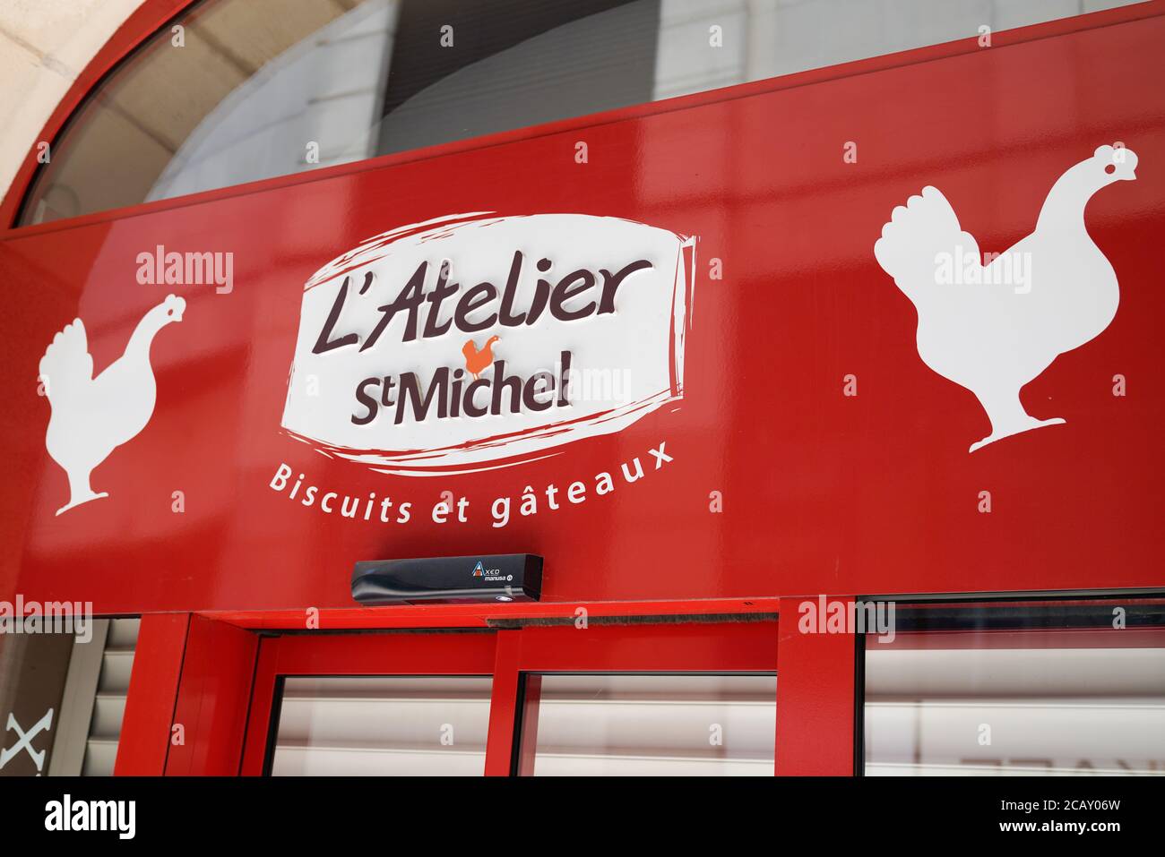 Bordeaux Aquitaine France 08 04 St Michel Text Sign And Chicken Logo Front Of Pastry Shop Of Butter Cookies And Pastry Store Cake Stock Photo Alamy
