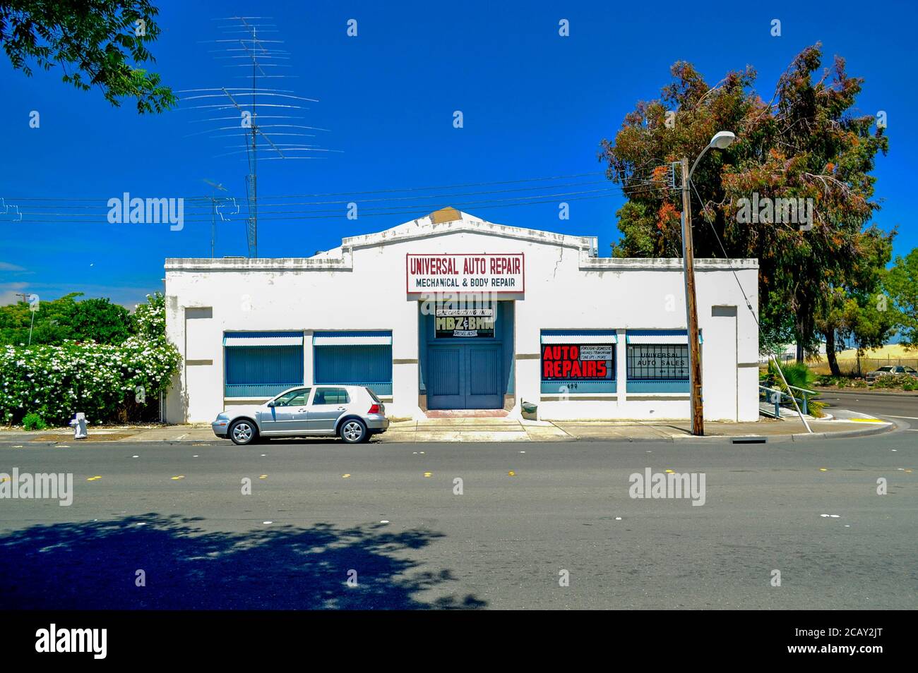 Auto repair building 10th and Harbor streets, PIttsburg, CA, 94565, USA Stock Photo