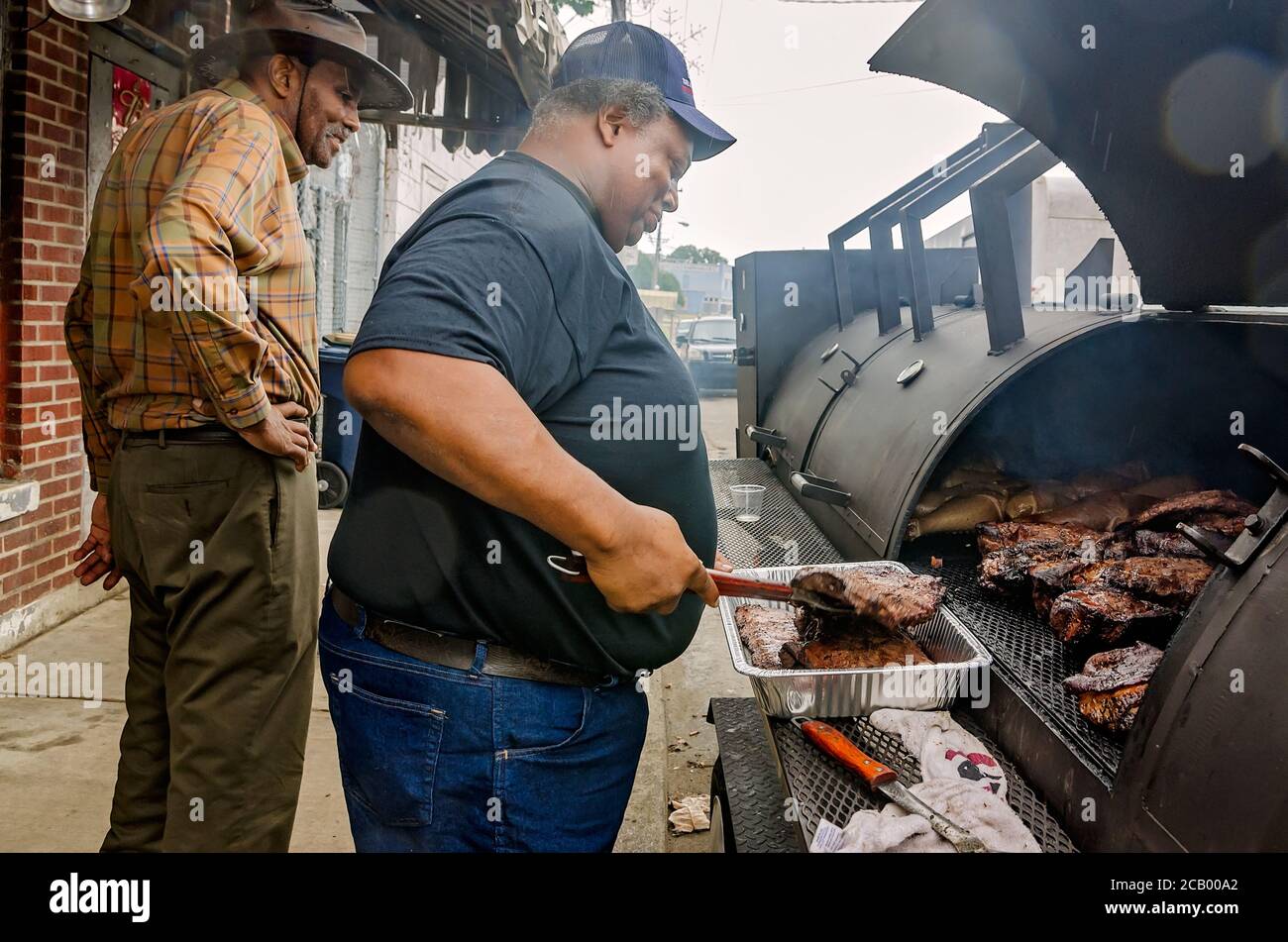 American smoker barbecue hi res stock photography and images Alamy