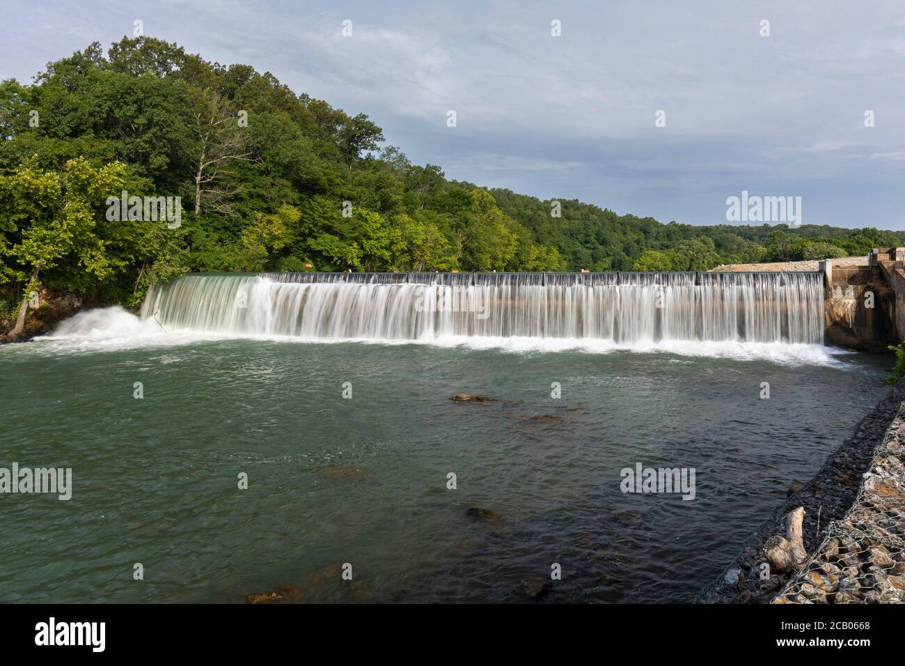 Dam and river with clouds hi-res stock photography and images - Alamy
