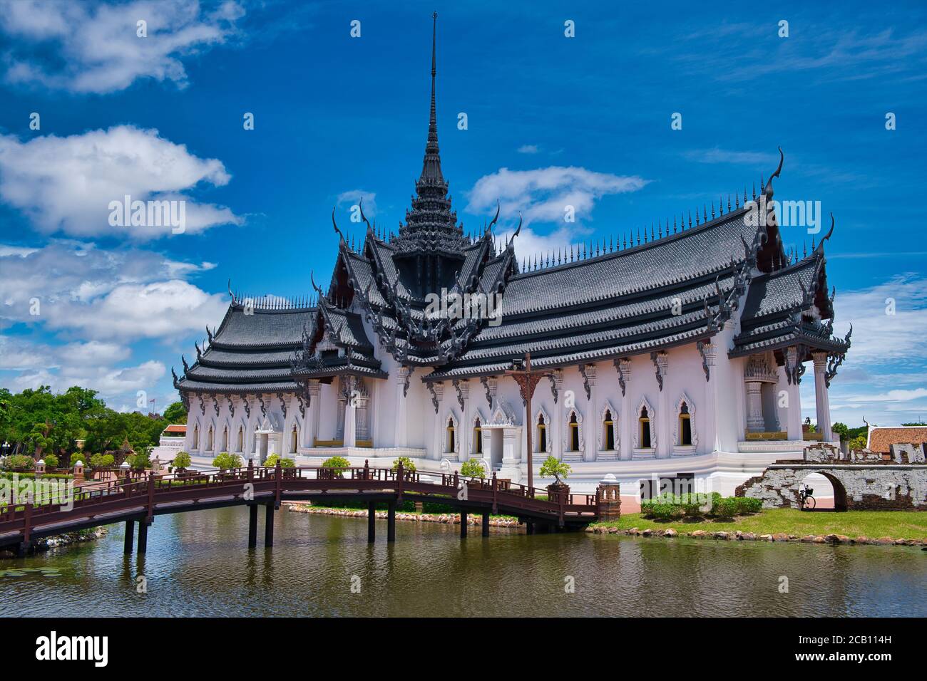 Ancient city temple at Bangkok Stock Photo - Alamy