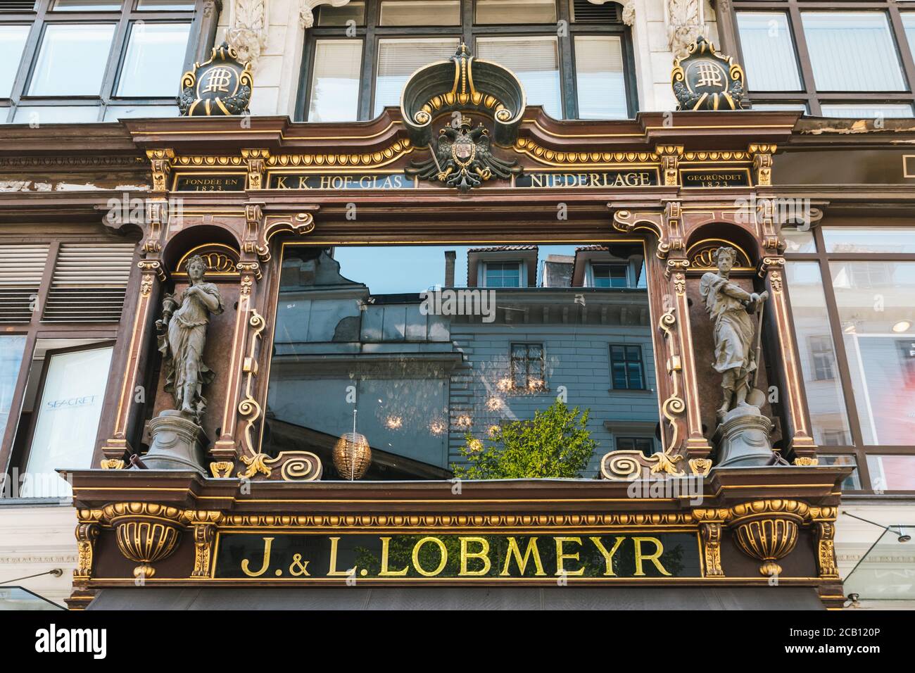 Lobmeyr glas hi-res stock photography and images - Alamy