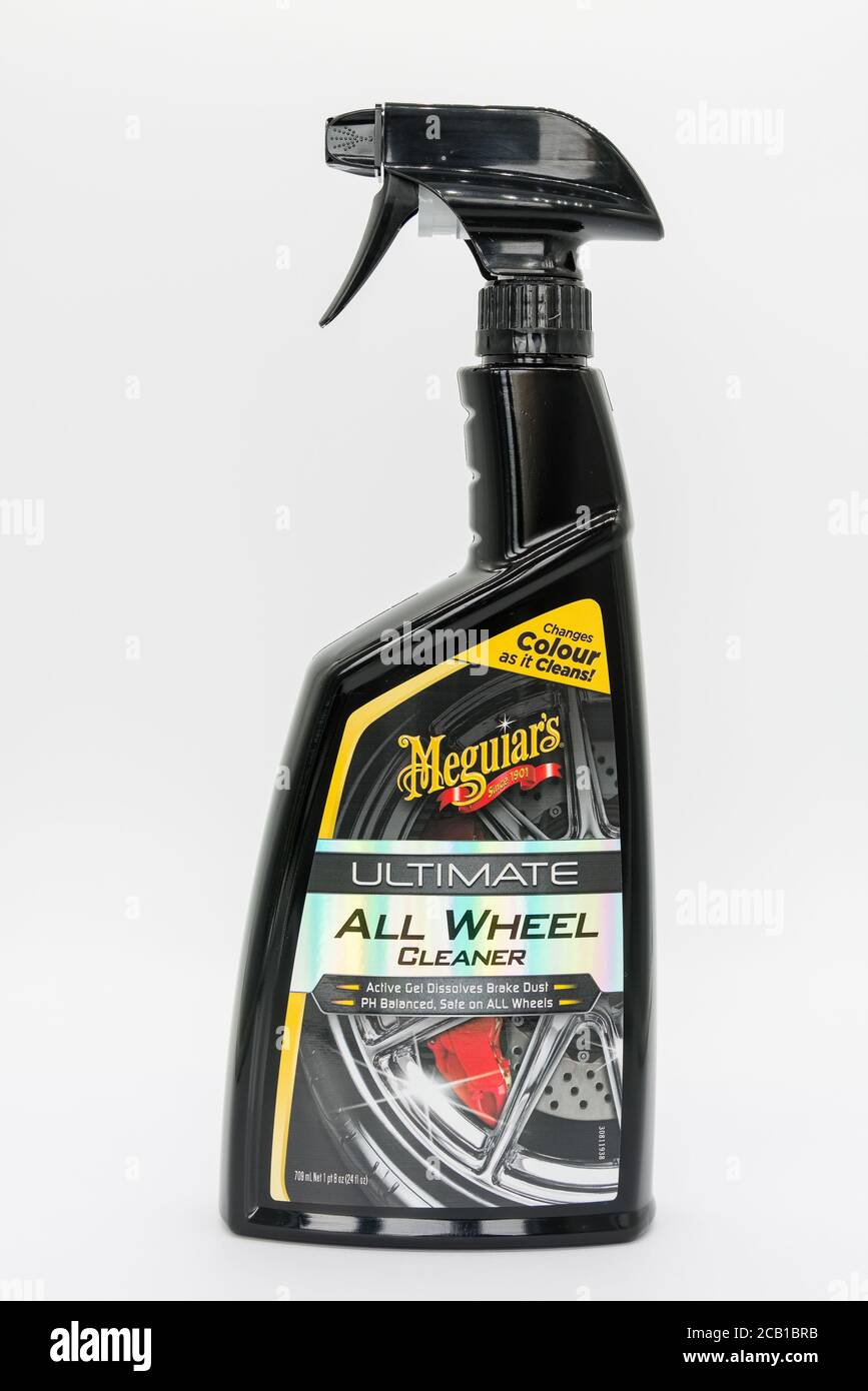 ST. PAUL, MN, USA - MAY 23, 2023: Meguiar's Ultimate Polish Gloss Enhancer  container and Rubbing Compound Stock Photo - Alamy