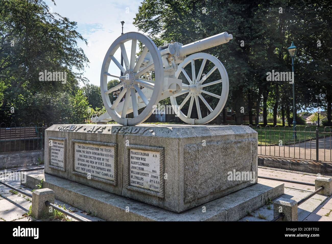 HMS Doris Gun at Devonport Park in Plymouth is often refered to as the Peoples Park. Unvield 1904 and Restored 2007 Stock Photo