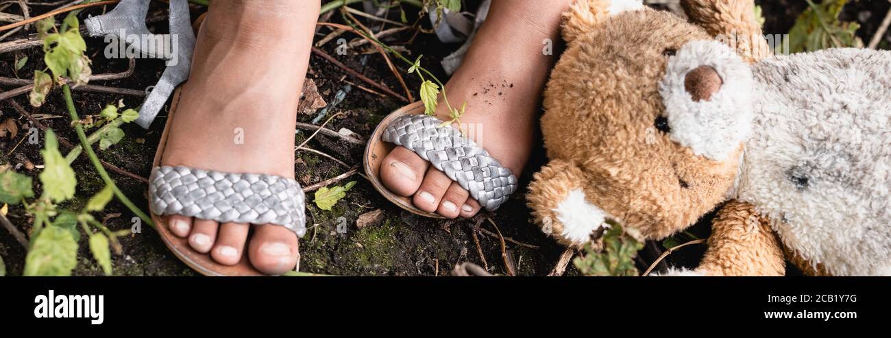 Bear feet sandals deals