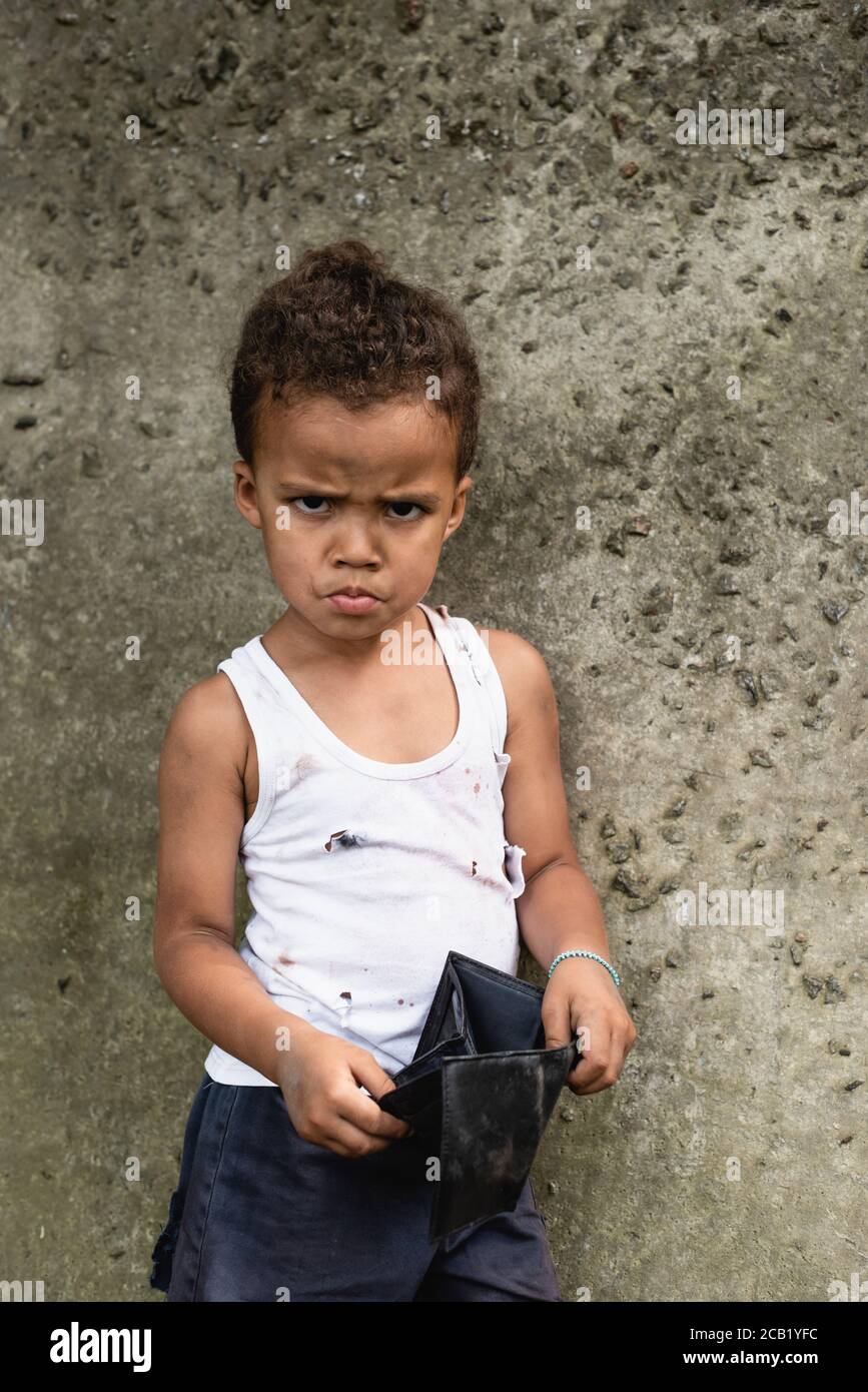 Money In Wallet Messy Hi res Stock Photography And Images Alamy