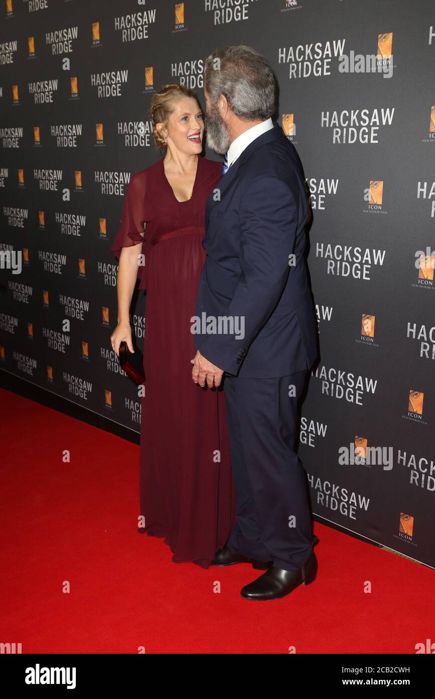 Teresa Palmer And Mel Gibson Arrive On The Red Carpet For The Australian Premiere Of Mel Gibson S Hacksaw Ridge At The State Theatre Stock Photo Alamy