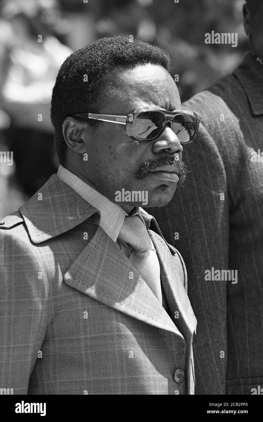 Albert Bernard Bongo Hi Res Stock Photography And Images Alamy