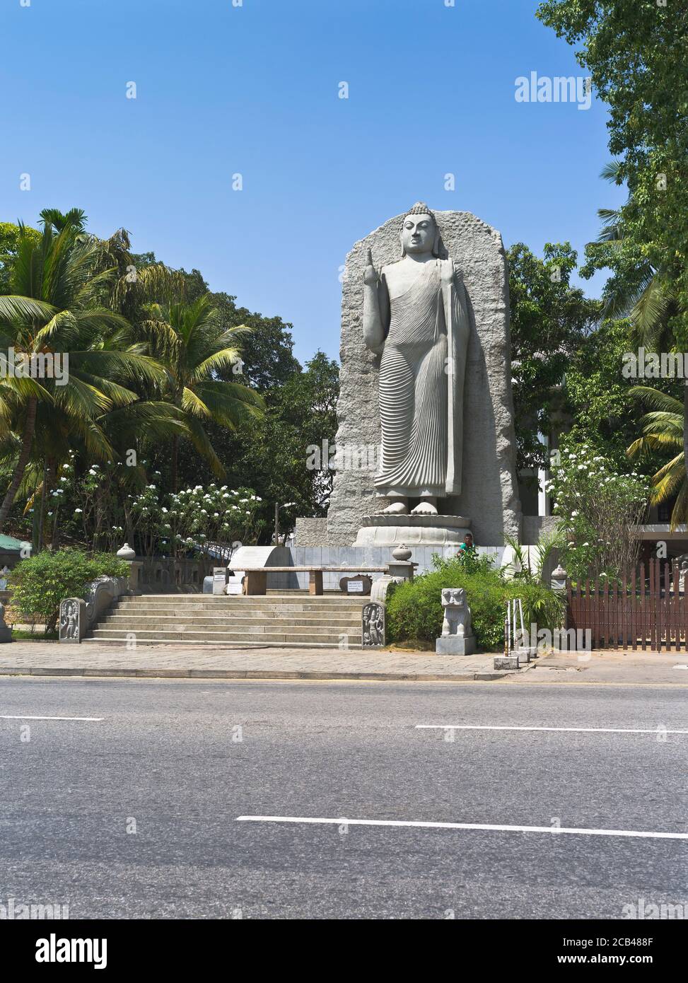 dh Buddha Statue COLOMBO CITY SRI LANKA Facing Bandaranaike Memorial Hall International Convention Centre Stock Photo