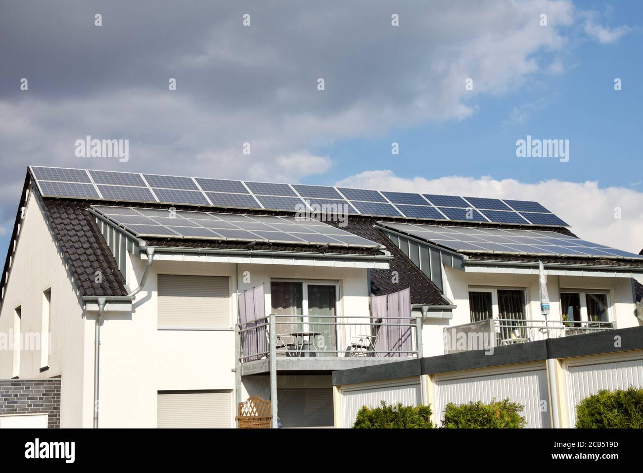 Solar panels on a domestic roof hi-res stock photography and images - Alamy