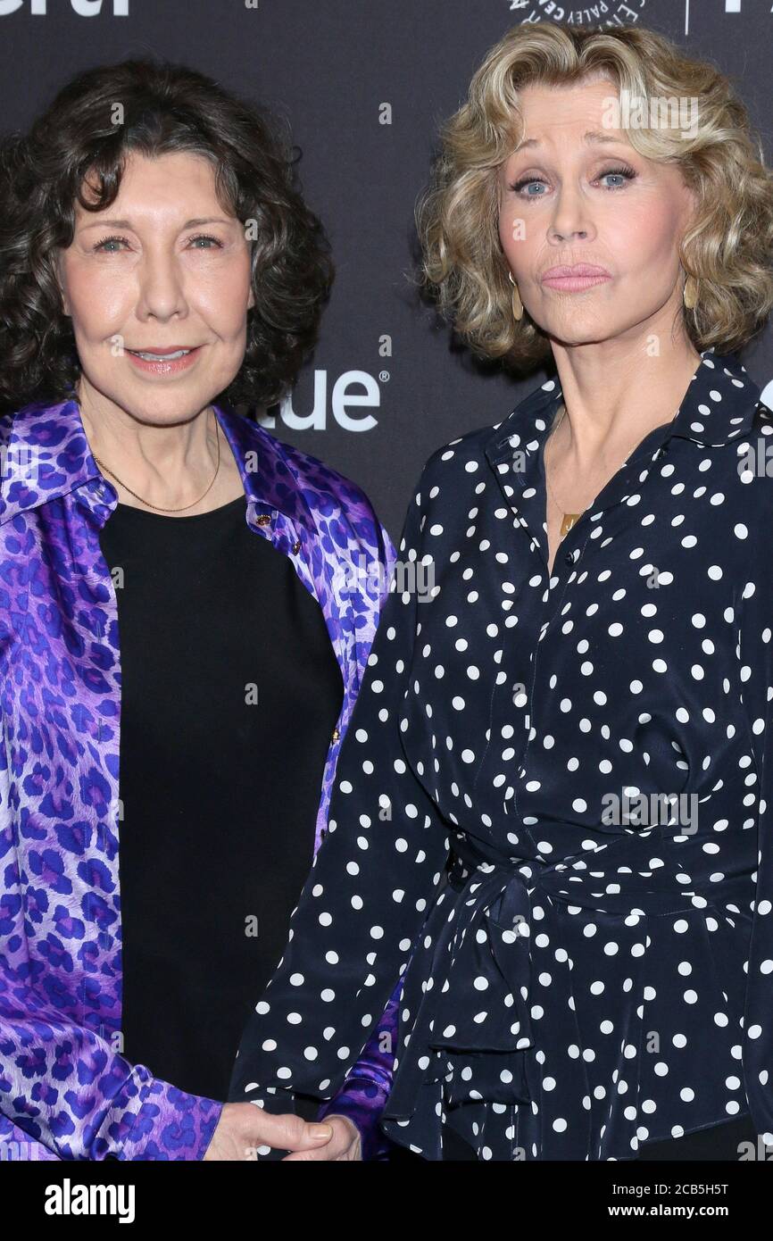 LOS ANGELES - MAR 16: Lily Tomlin, Jane Fonda at the PaleyFest - "Grace