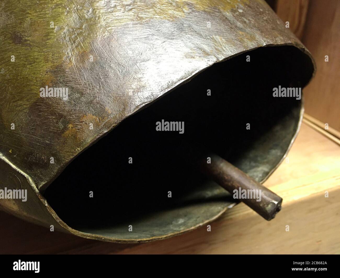 LArge Tuned Elephant bell. Almglocken, Cencerros, Tuned cowbells F3