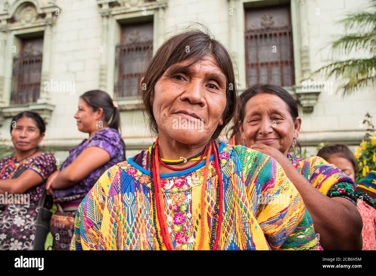 Women in traditional dresses hi-res stock photography and images - Alamy