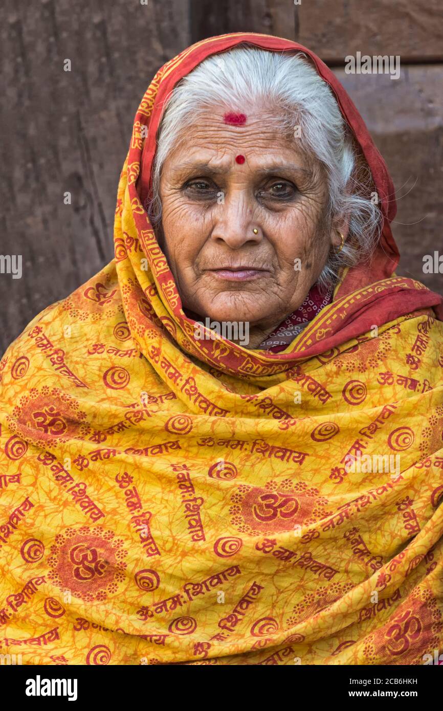 Nepalese woman with nose jewelry and headscarf, Bandipur, Tanahun district, Nepal Stock Photo