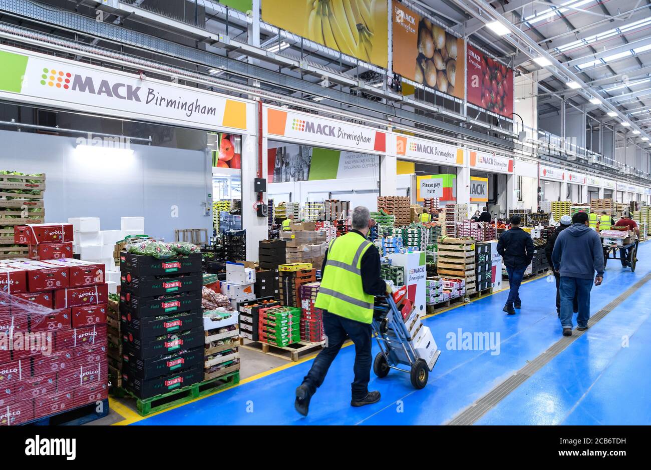 Fruit and vegetable wholesalers hires stock photography and images Alamy